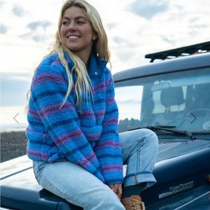 Billabong sweater